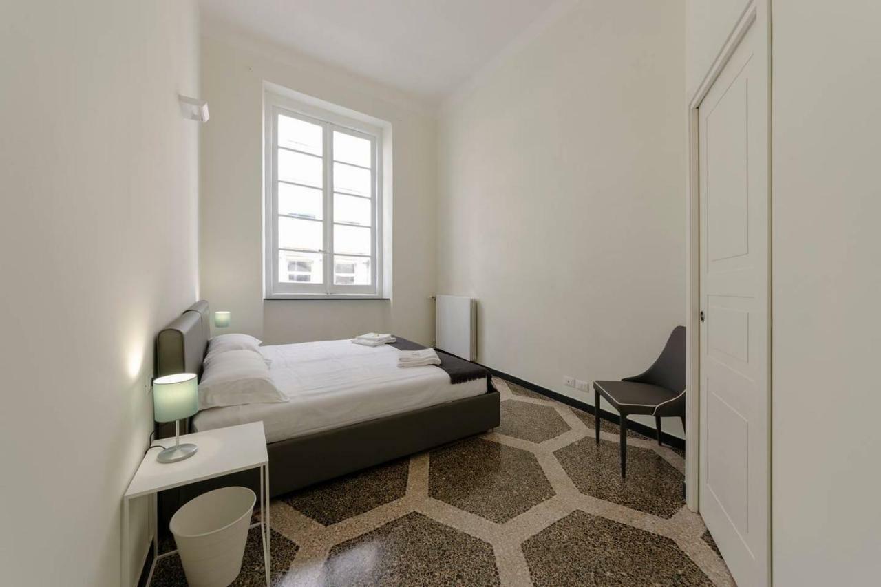 Joivy Elegant Flat For 7, In The Heart Of Genoa Apartment Exterior photo