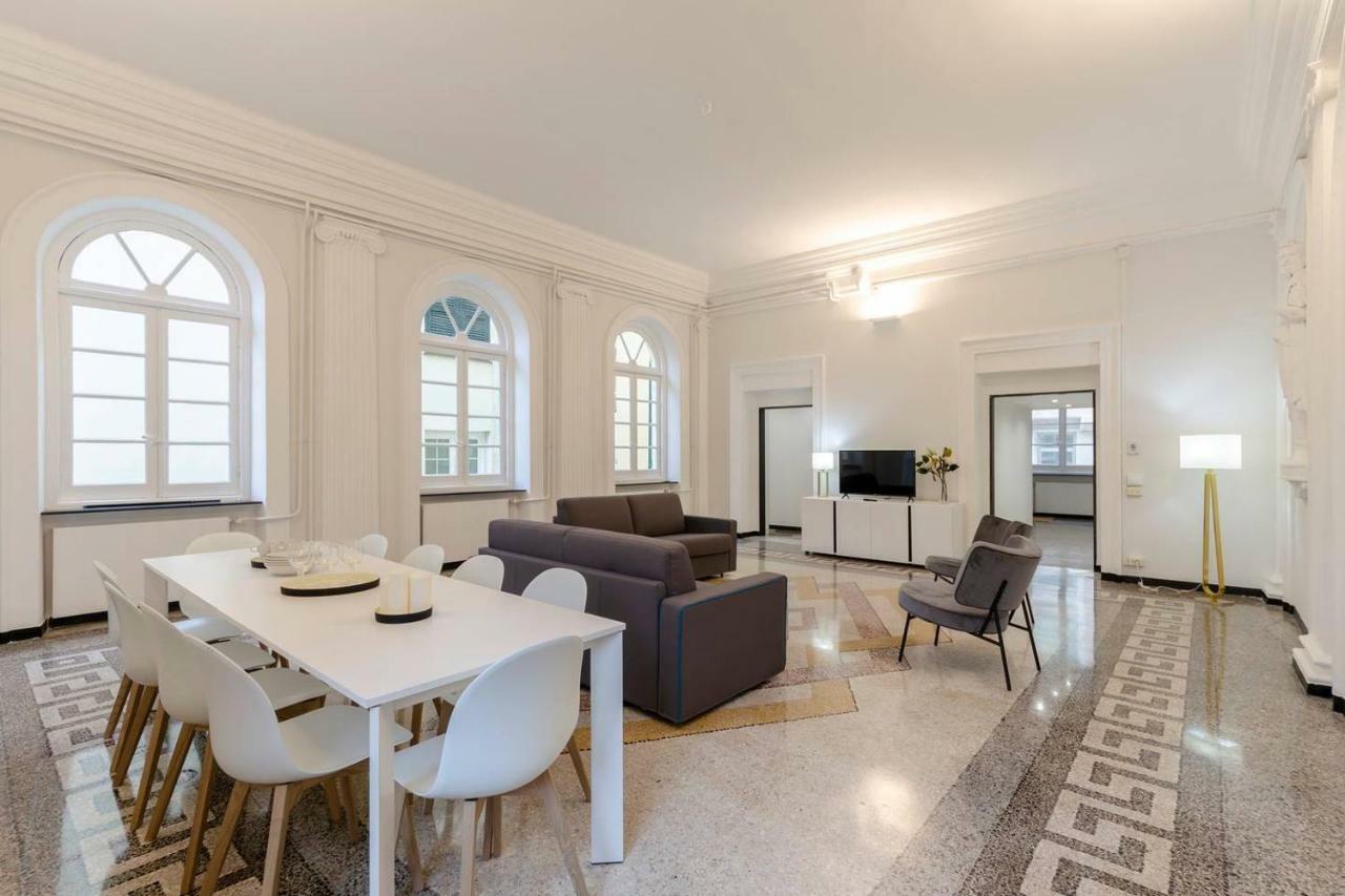 Joivy Elegant Flat For 7, In The Heart Of Genoa Apartment Exterior photo