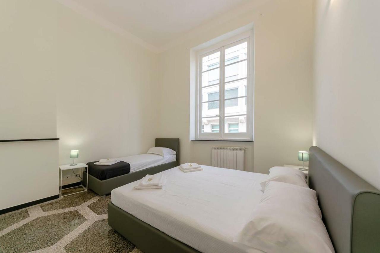 Joivy Elegant Flat For 7, In The Heart Of Genoa Apartment Exterior photo
